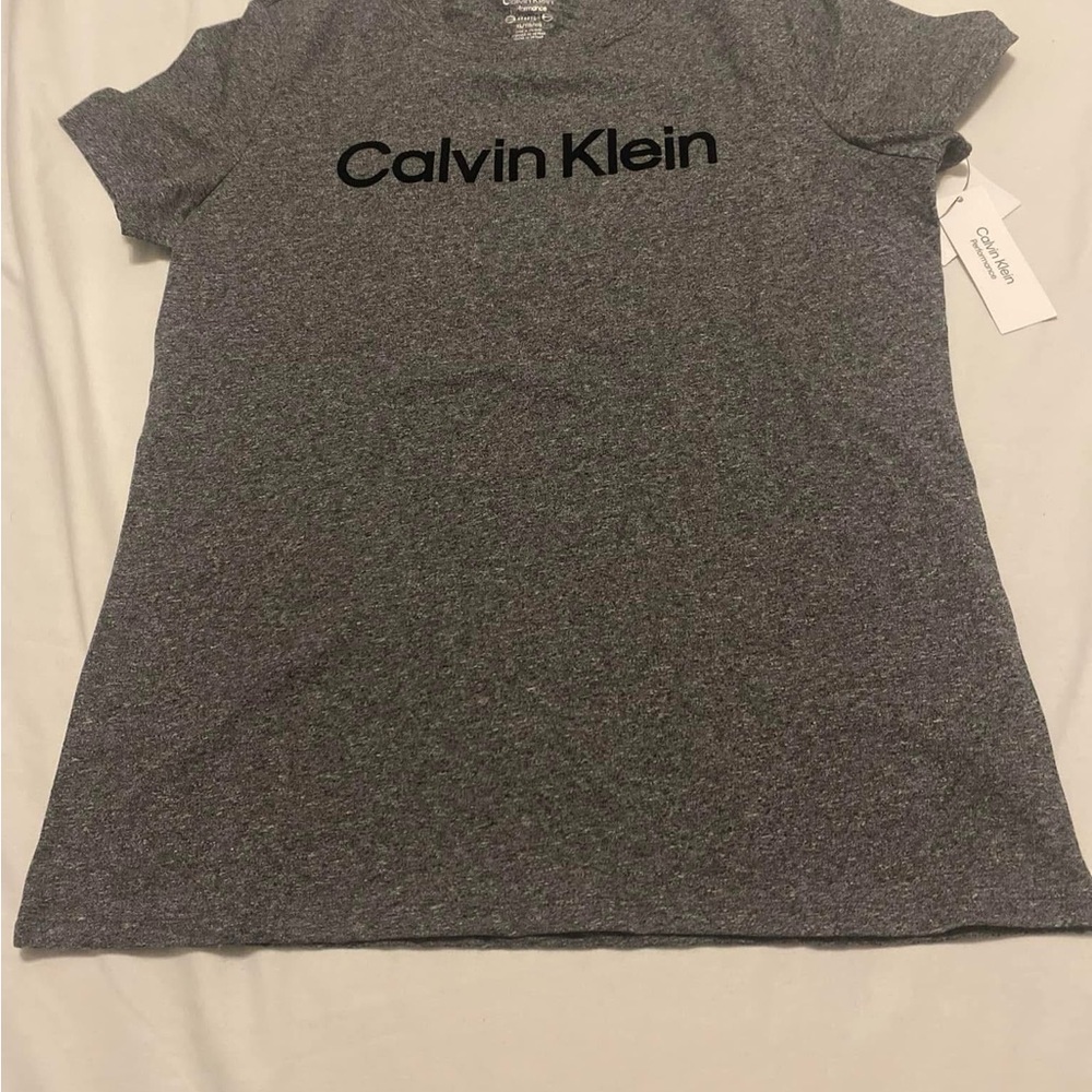 Never worn. Smoke and pet free home